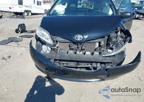 2017 Toyota Sienna Xle 8 Passenger из США, поврежденный, VIN 5TDYZ3DC7HS867161